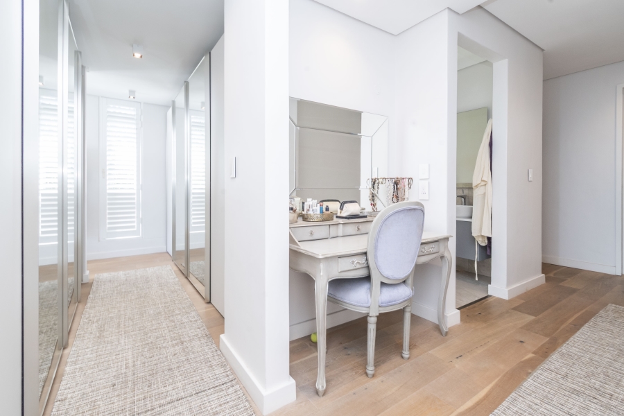 To Let 4 Bedroom Property for Rent in Camps Bay Western Cape